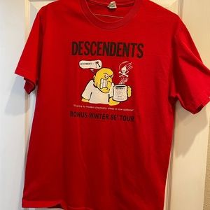 Descendants bonus winter tour ‘86 L red